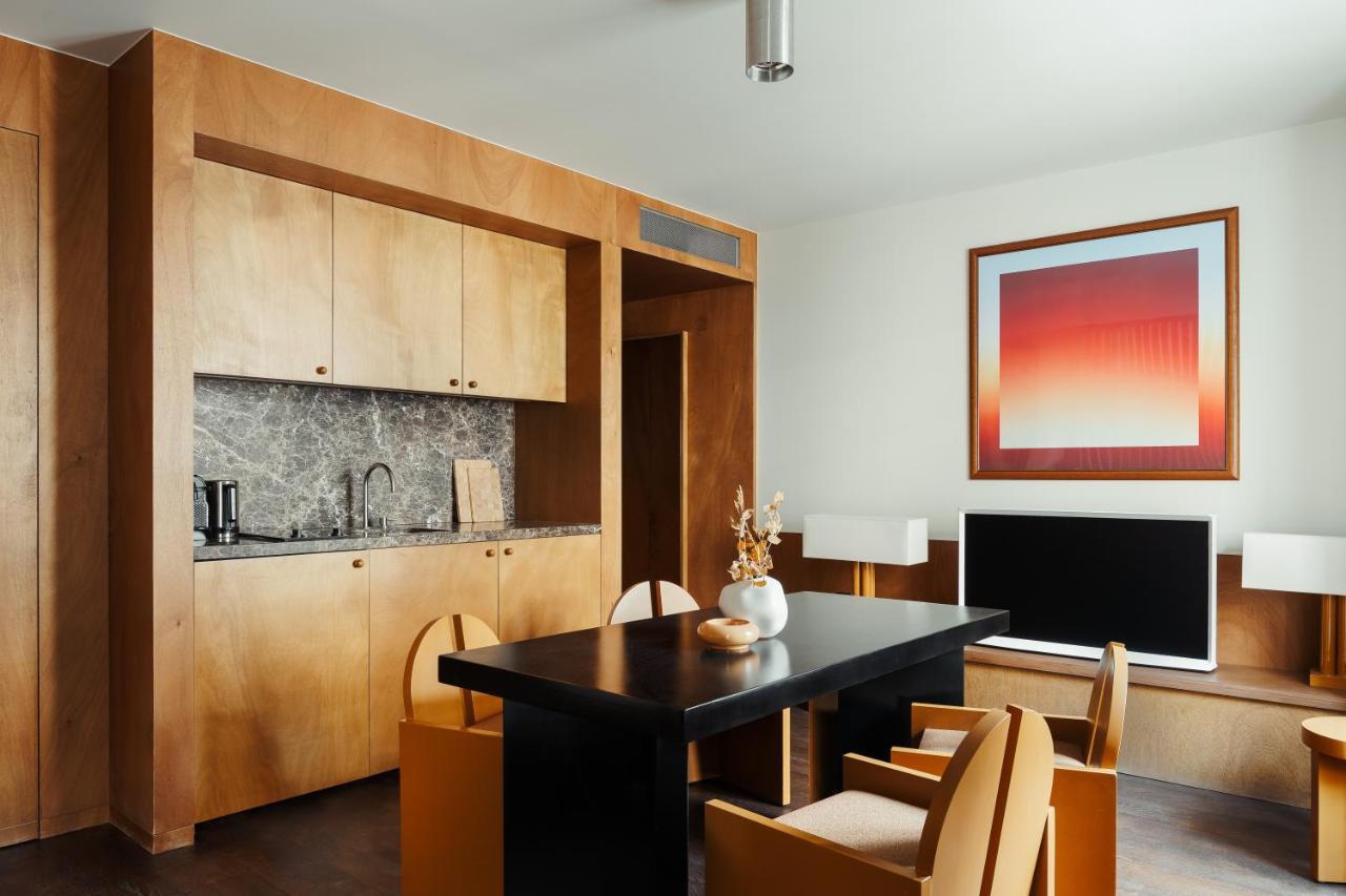 Edgar Suites - Bouchardon Paris Bagian luar foto