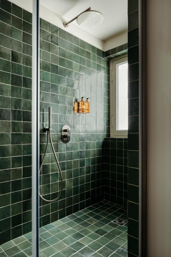 Edgar Suites - Bouchardon Paris Bagian luar foto
